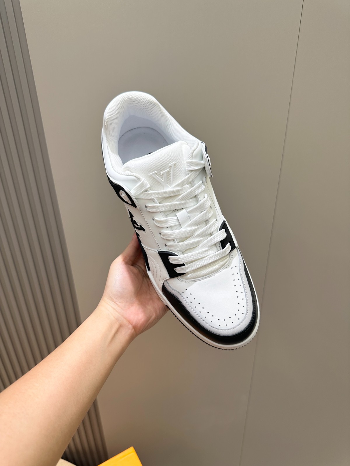 048 43123159 size 38-45