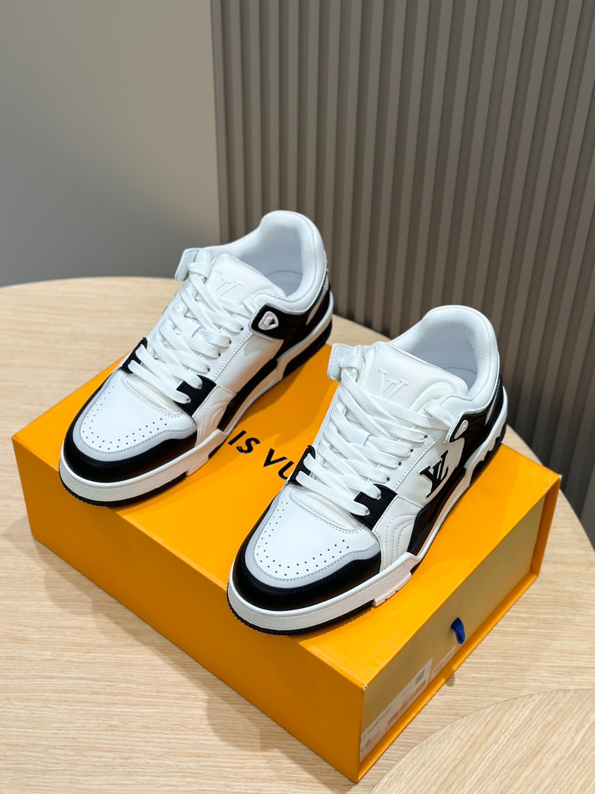 048 43123159 size 38-45