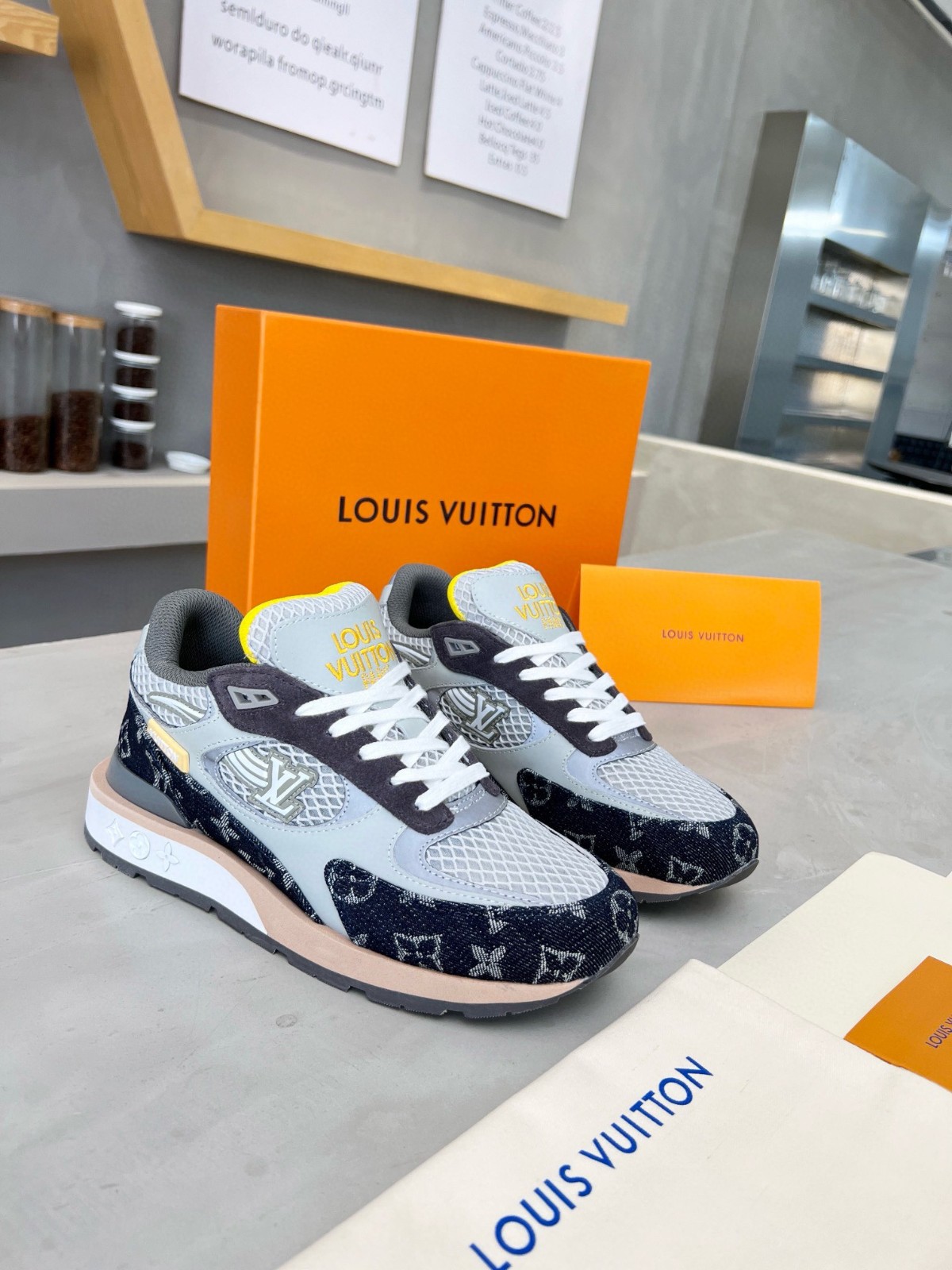 009 39123132 size 39-45