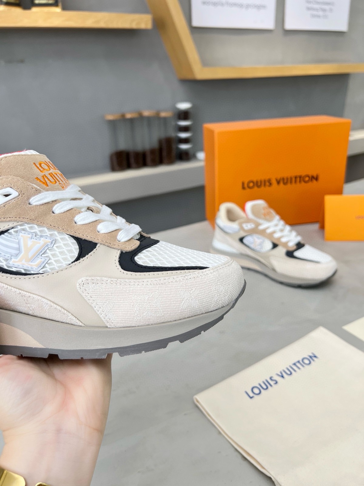 008 39123132 size 39-45