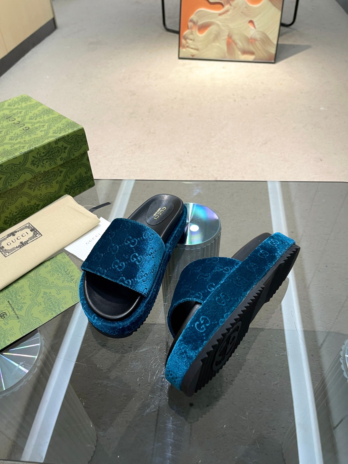 033 22123112 size 35-43