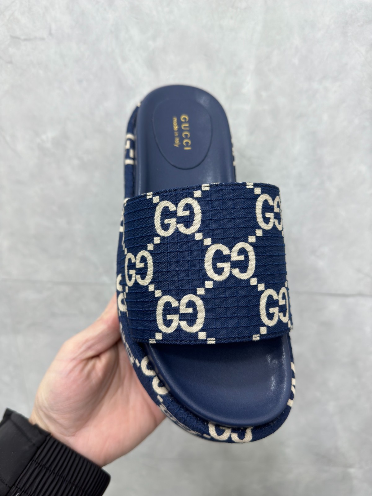 028 22123103 size 35-44