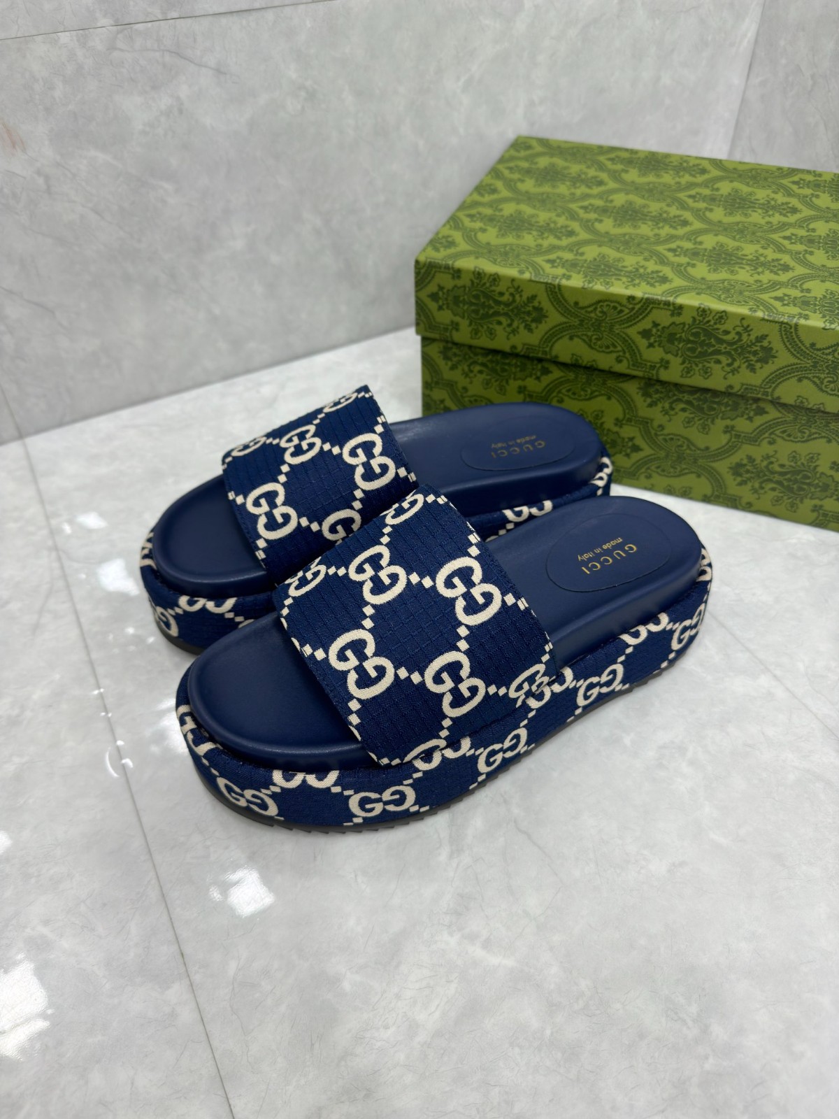 028 22123103 size 35-44