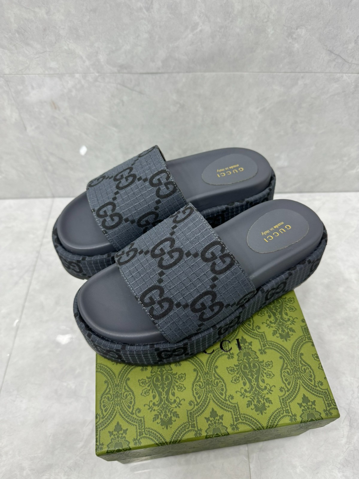 027 22123103 size 35-44