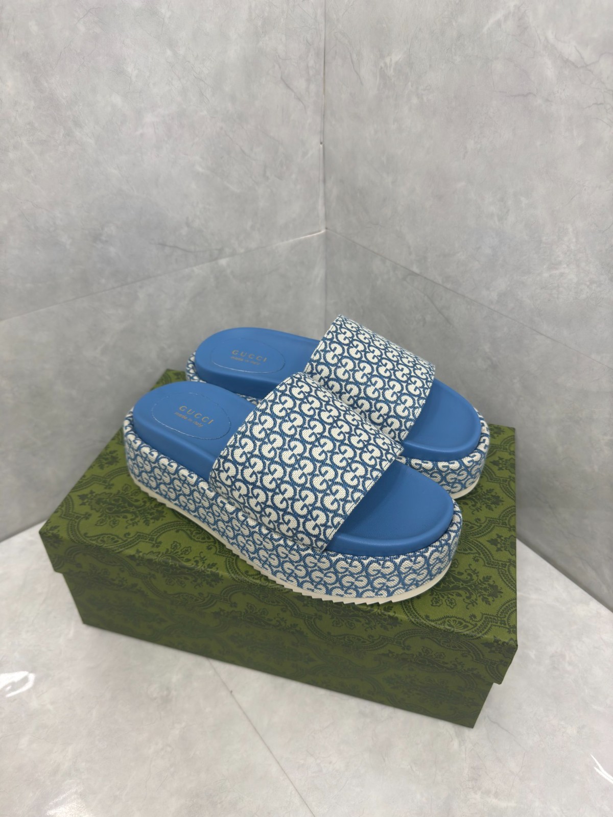 024 22123103 size 35-44