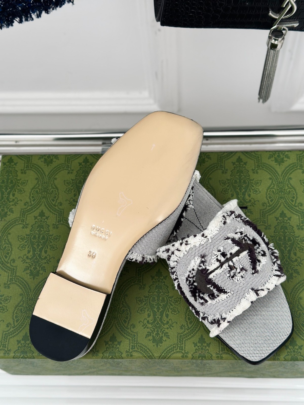 002 31123123 size 35-42
