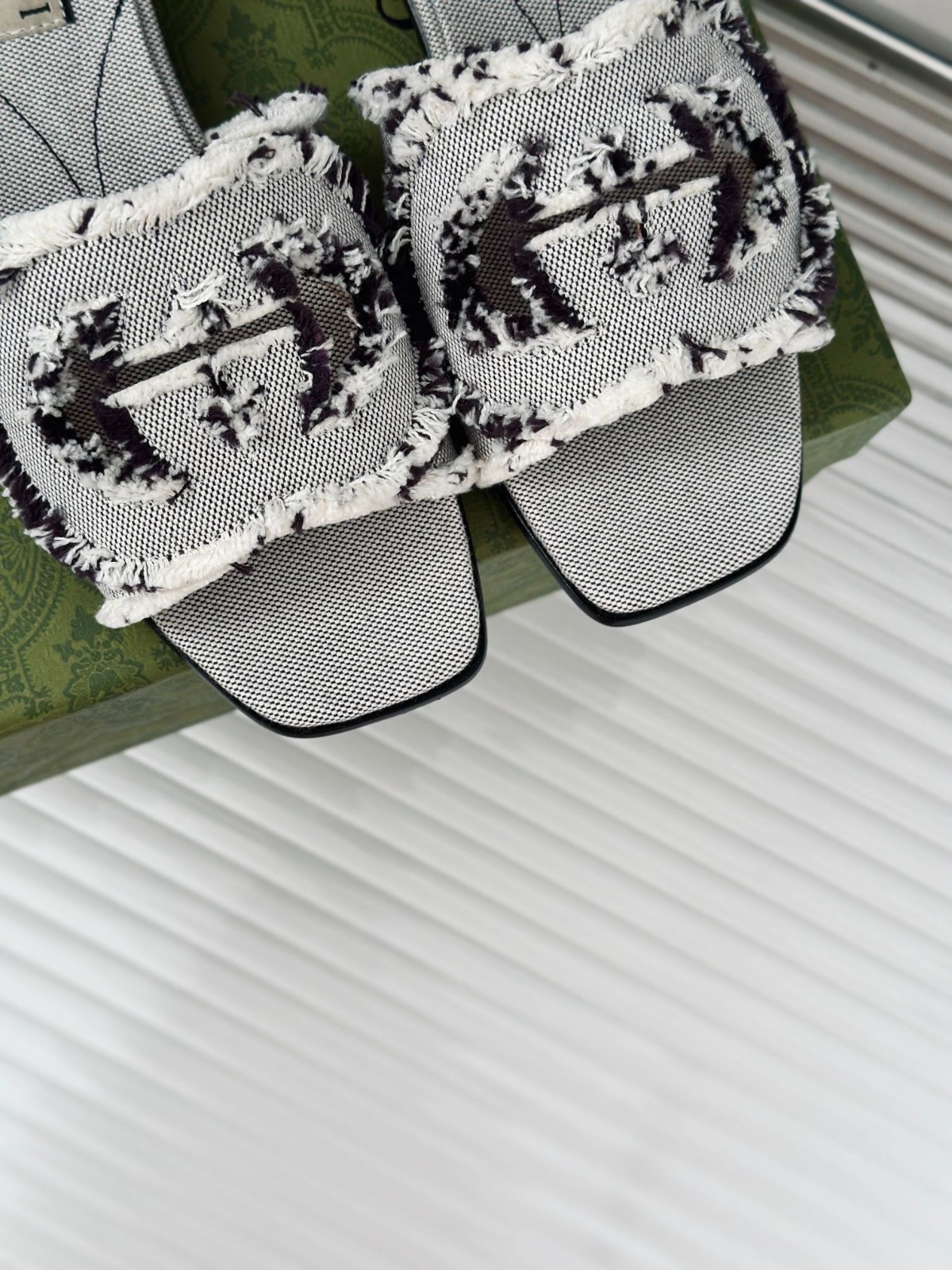 002 31123123 size 35-42