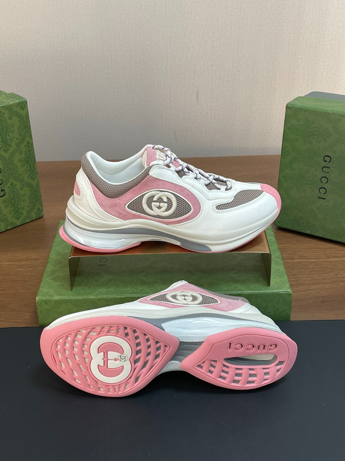 070 44123152 size 35-44