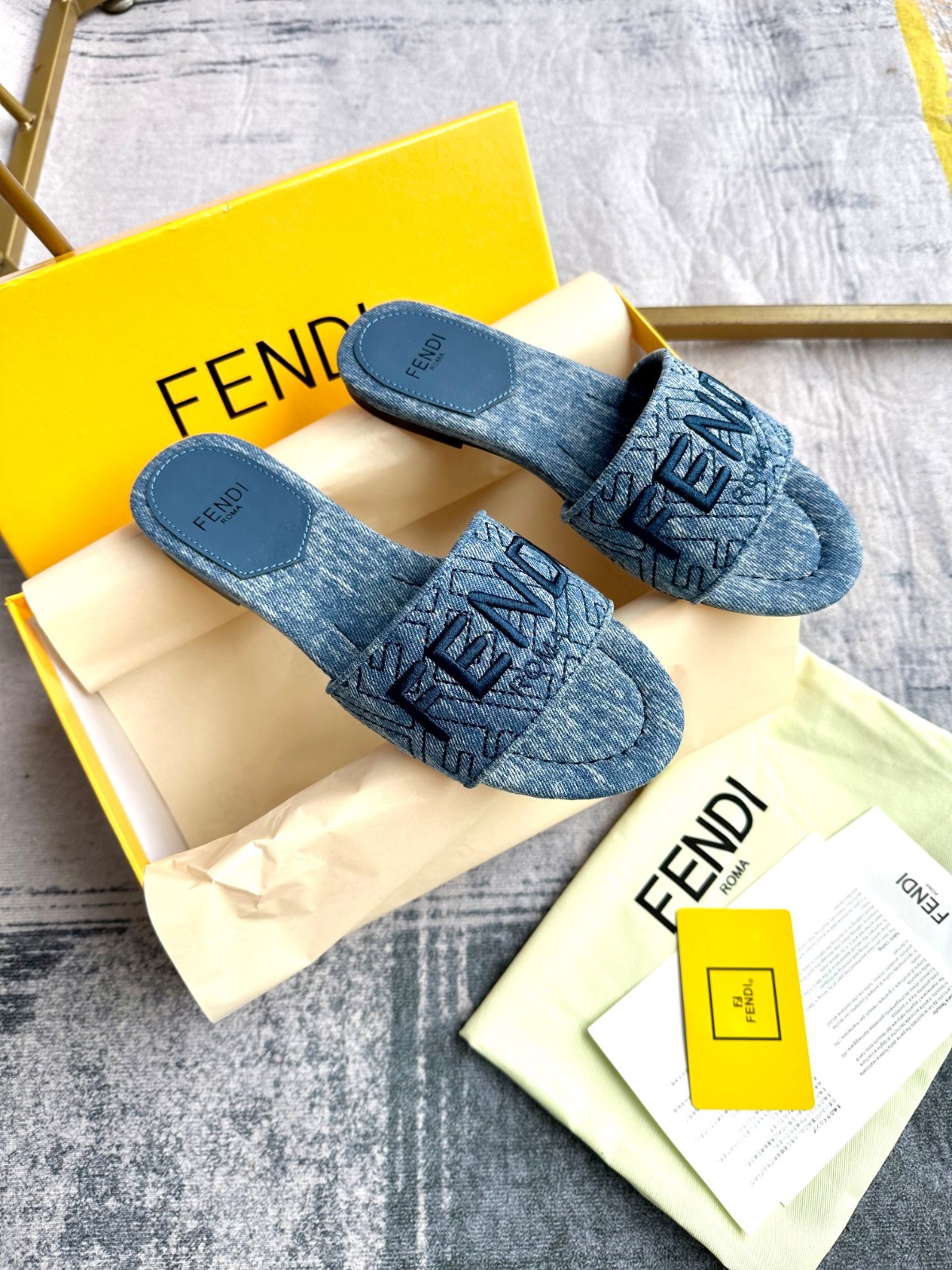 054 22123116 size 35-42