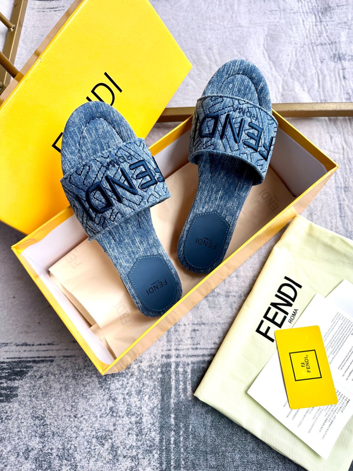 054 22123116 size 35-42
