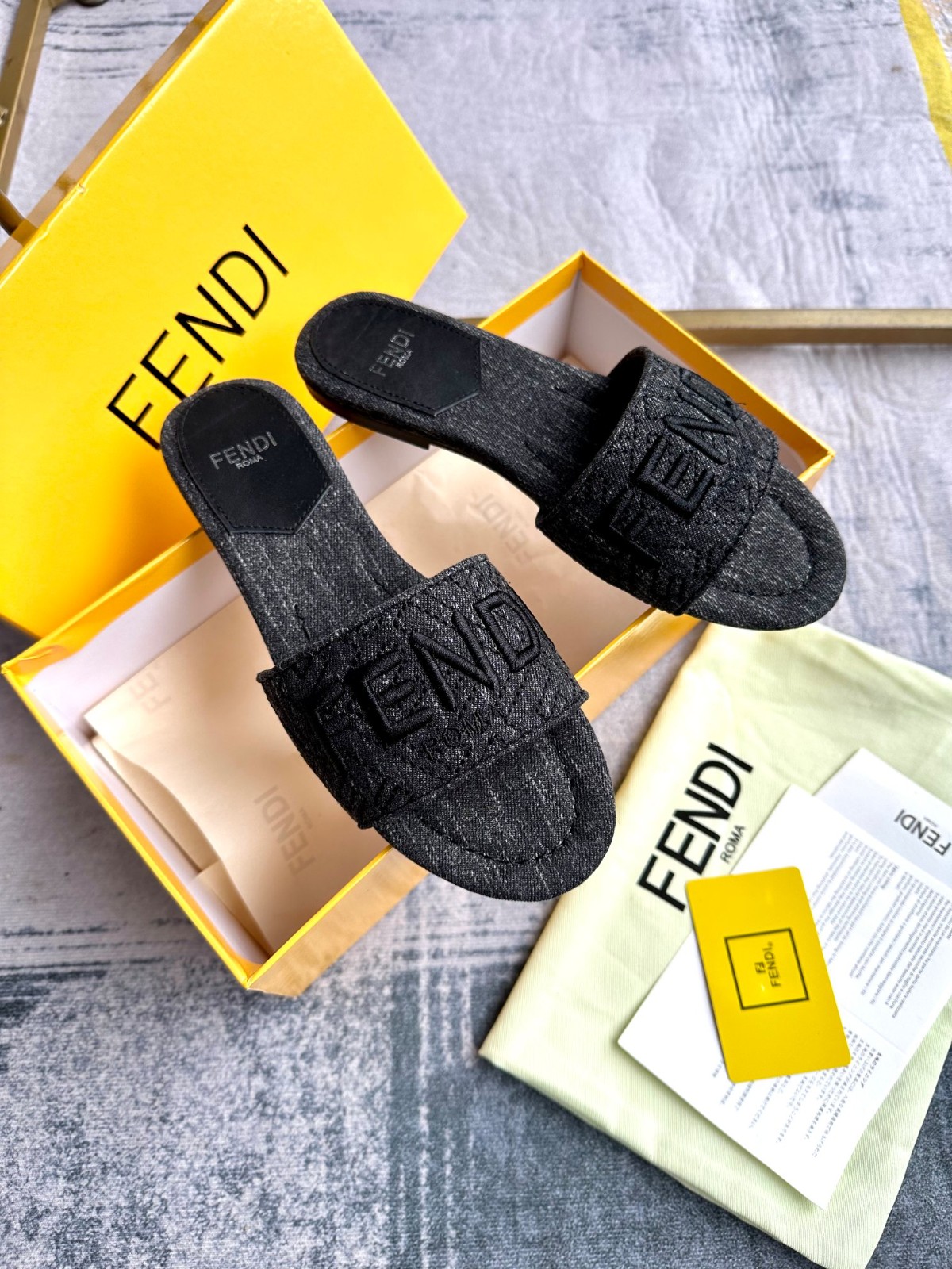053 22123116 size 35-42