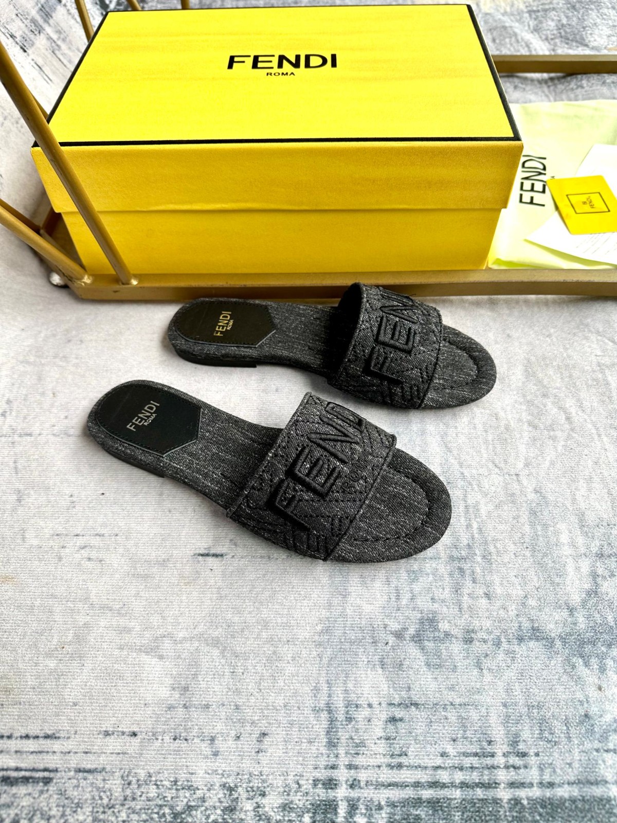 053 22123116 size 35-42