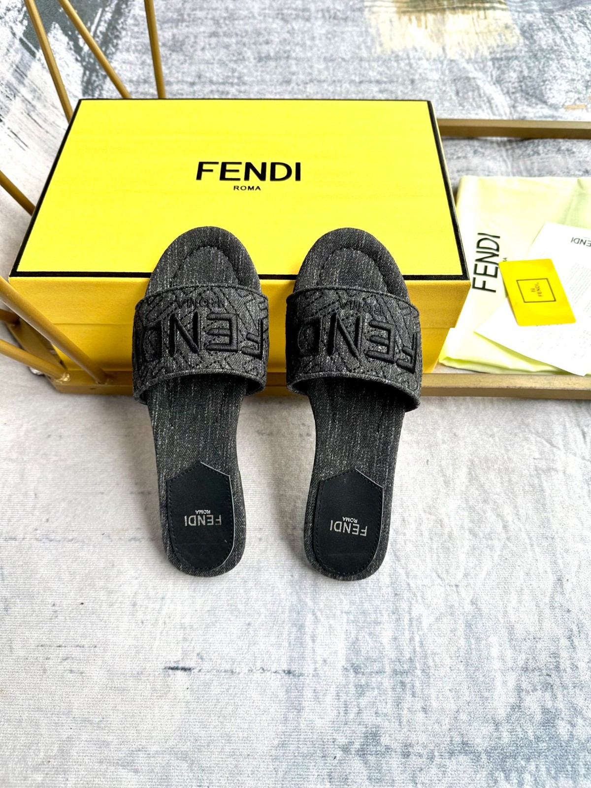 053 22123116 size 35-42