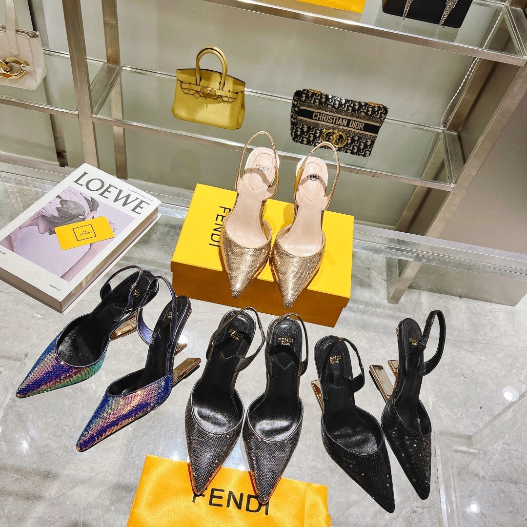 052 32123142 size  35-41