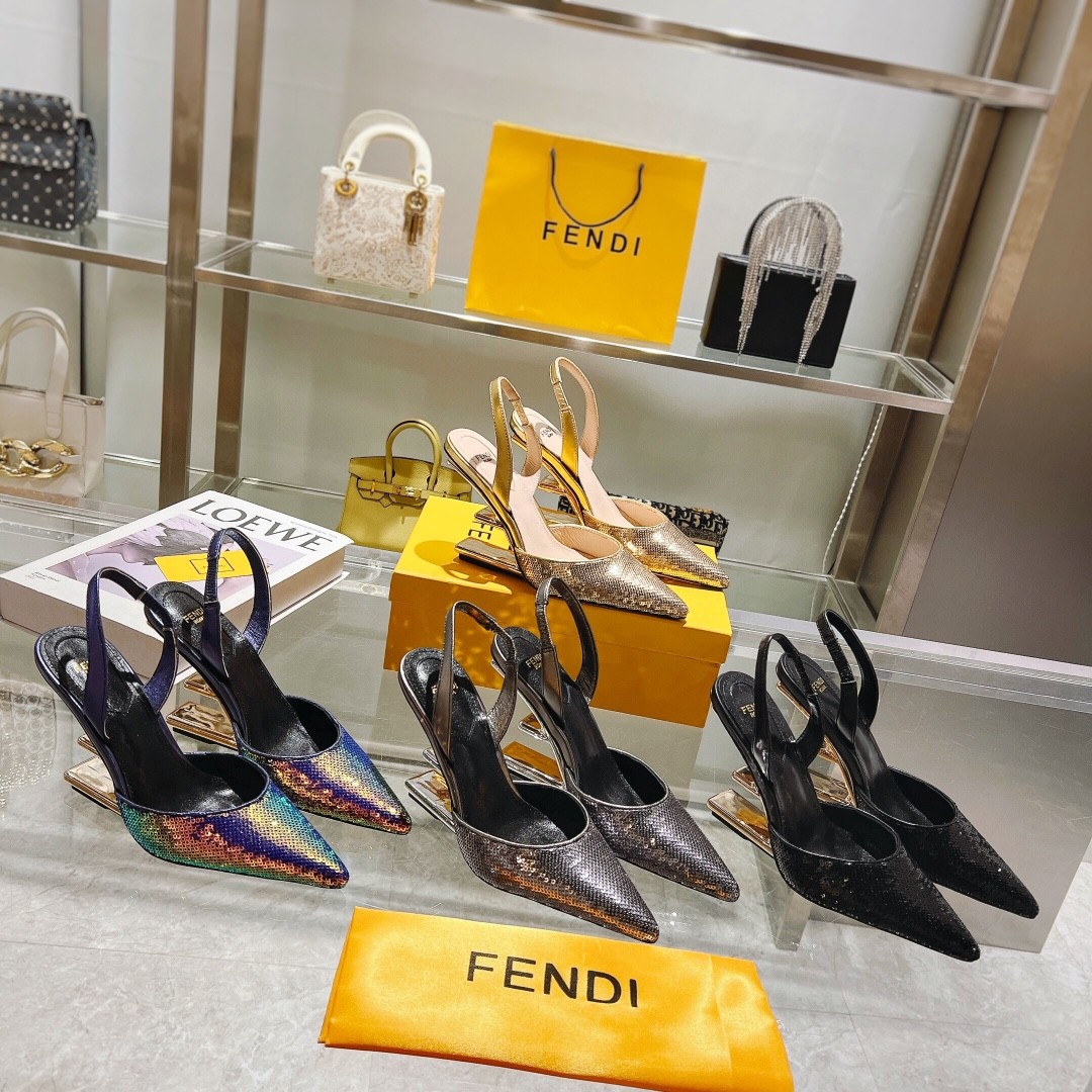 051 32123142 size  35-41