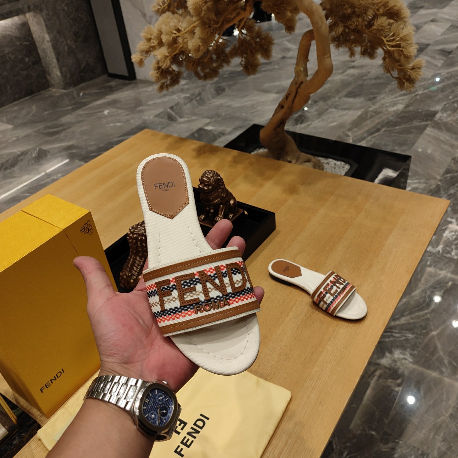 032 31123133 size 34-42