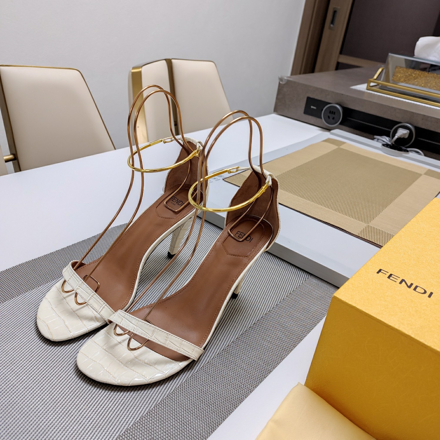016 32123134 size 34-42