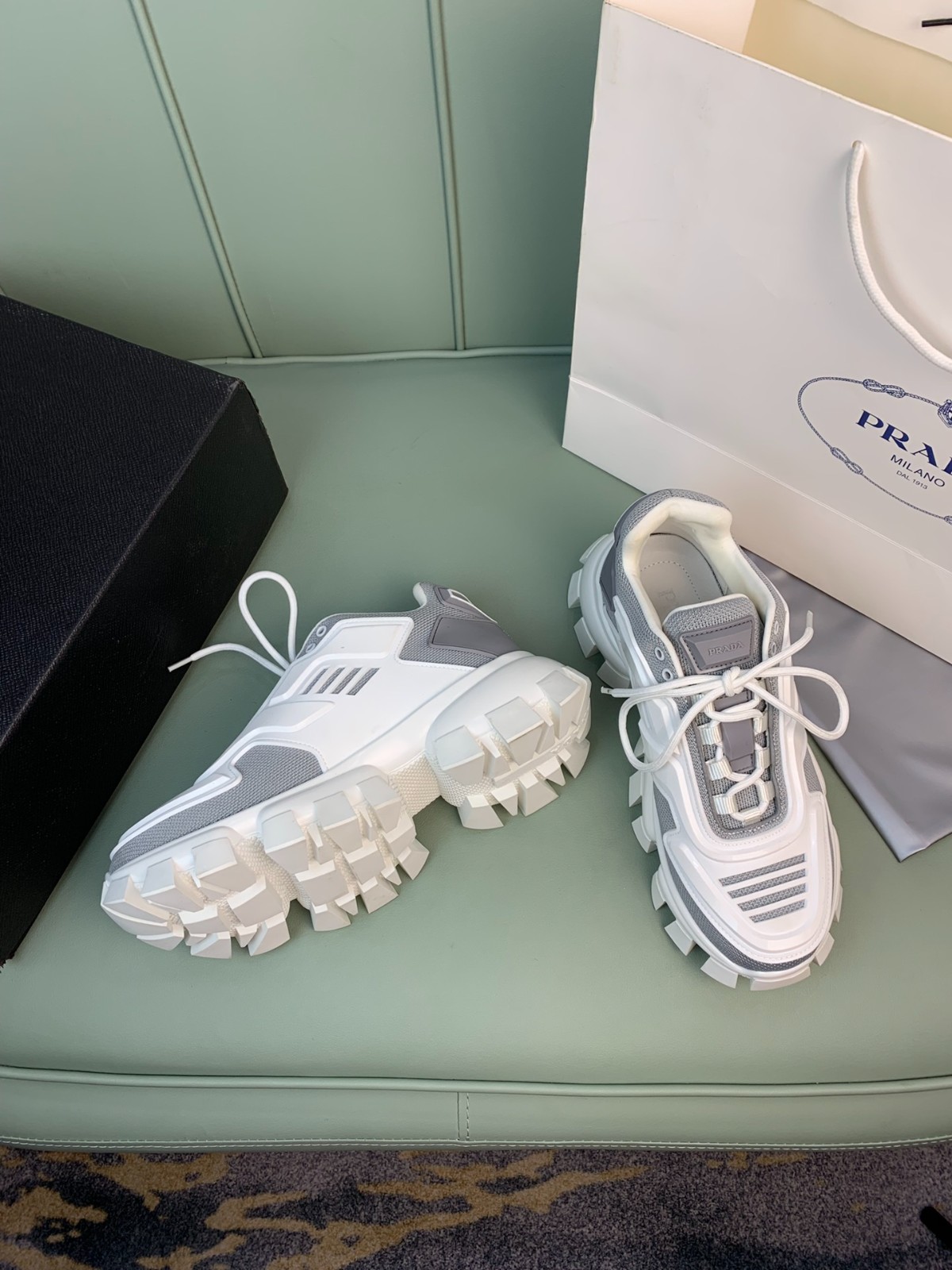 051 33123127 size 36-45