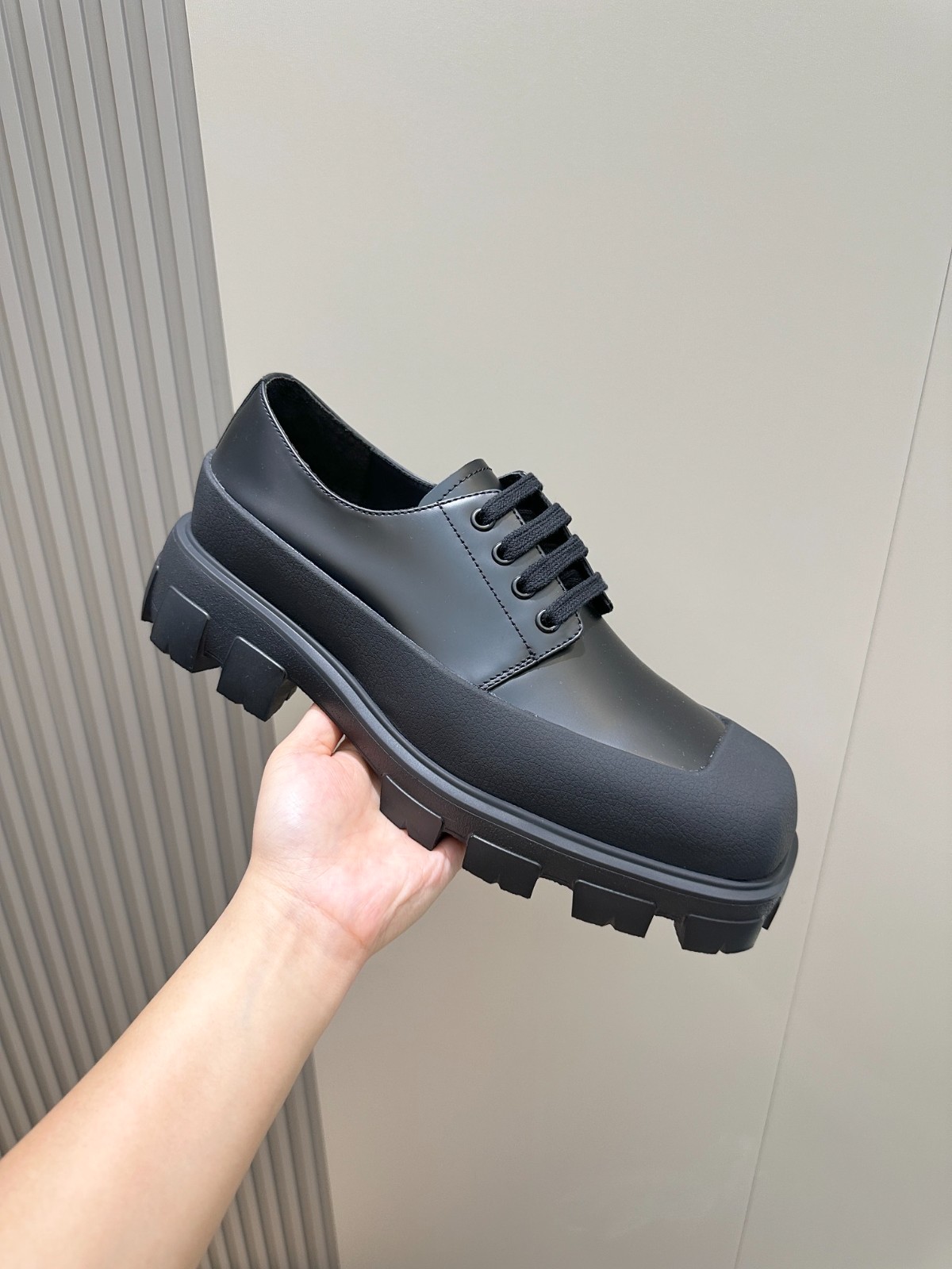 017 36123145 size 38-45