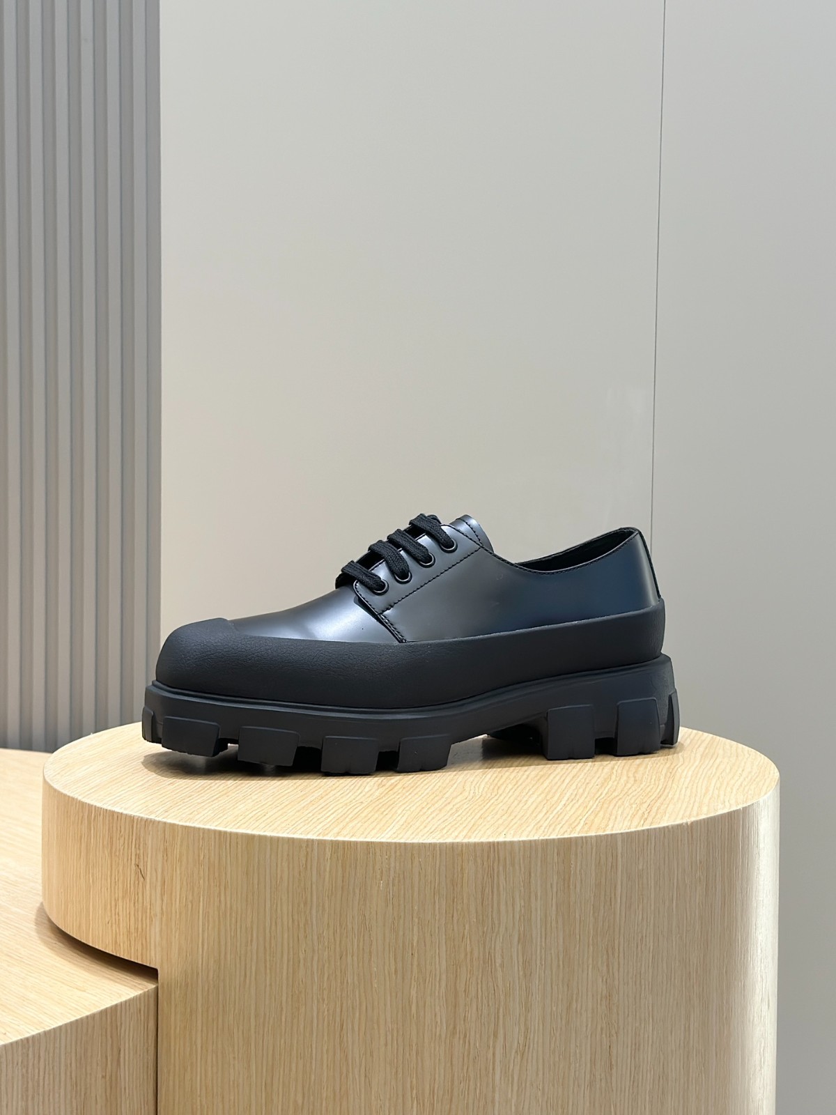 017 36123145 size 38-45