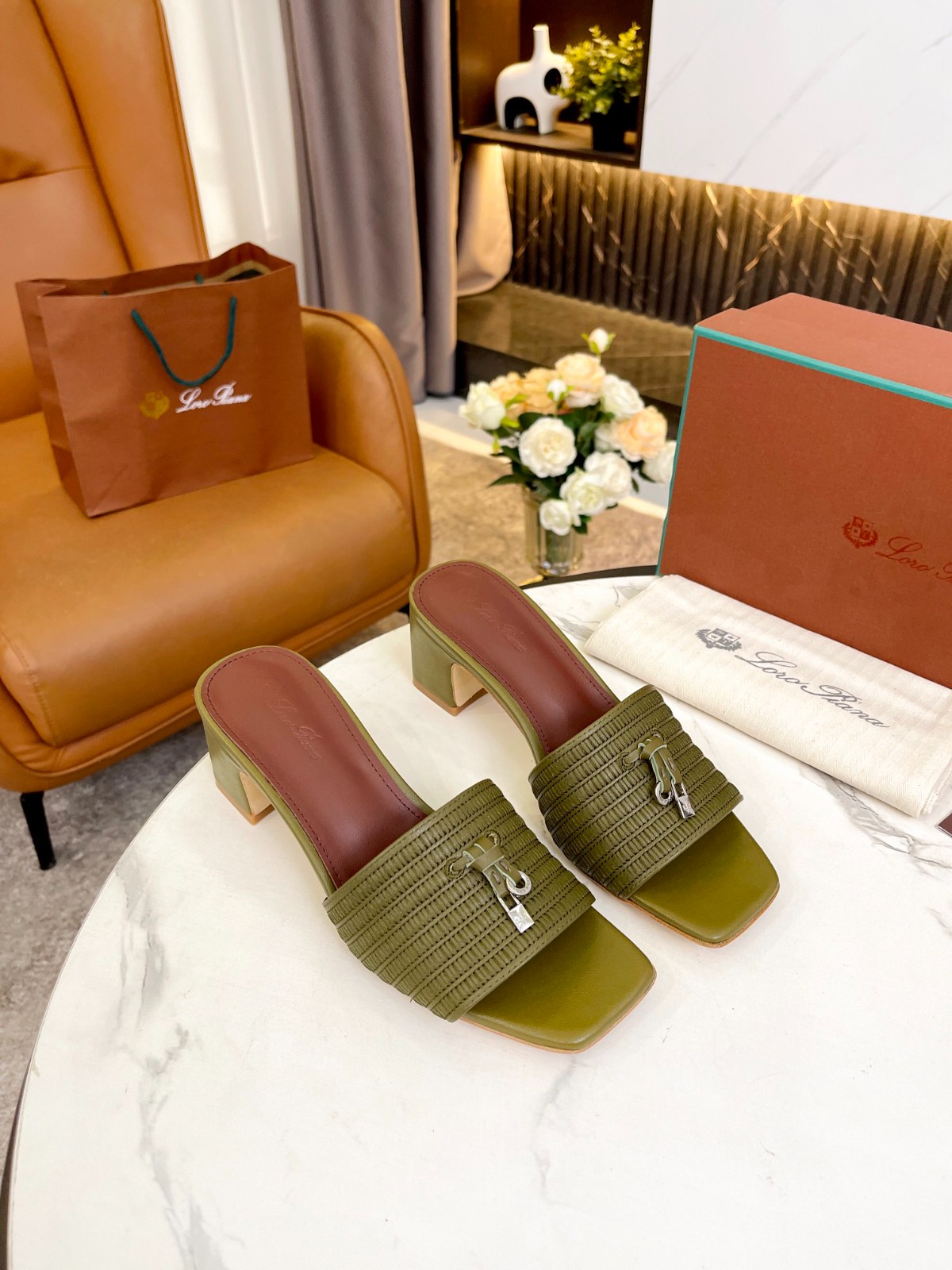 040 32123109 SIZE 35-42