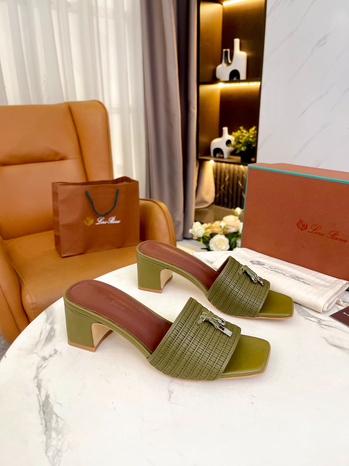 040 32123109 SIZE 35-42