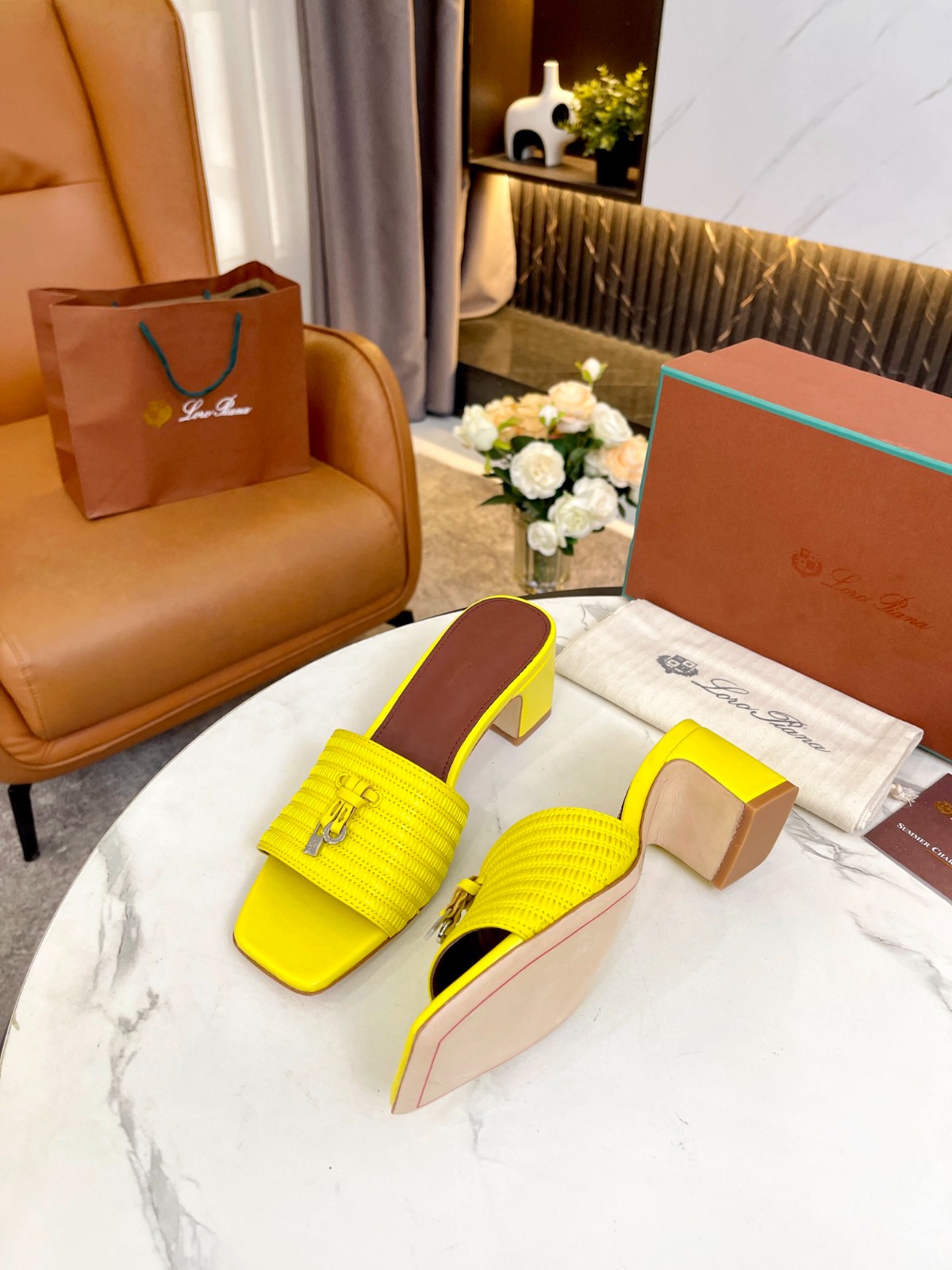 037 32123109 SIZE 35-42