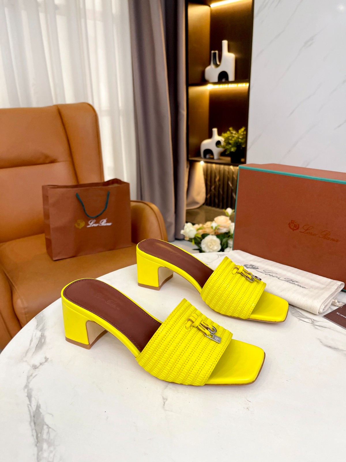 037 32123109 SIZE 35-42