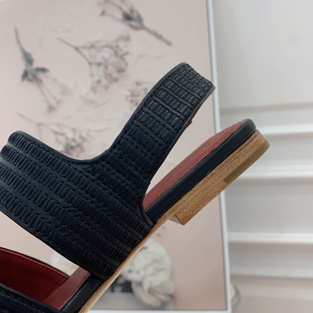 032 37123120 SIZE 35-41