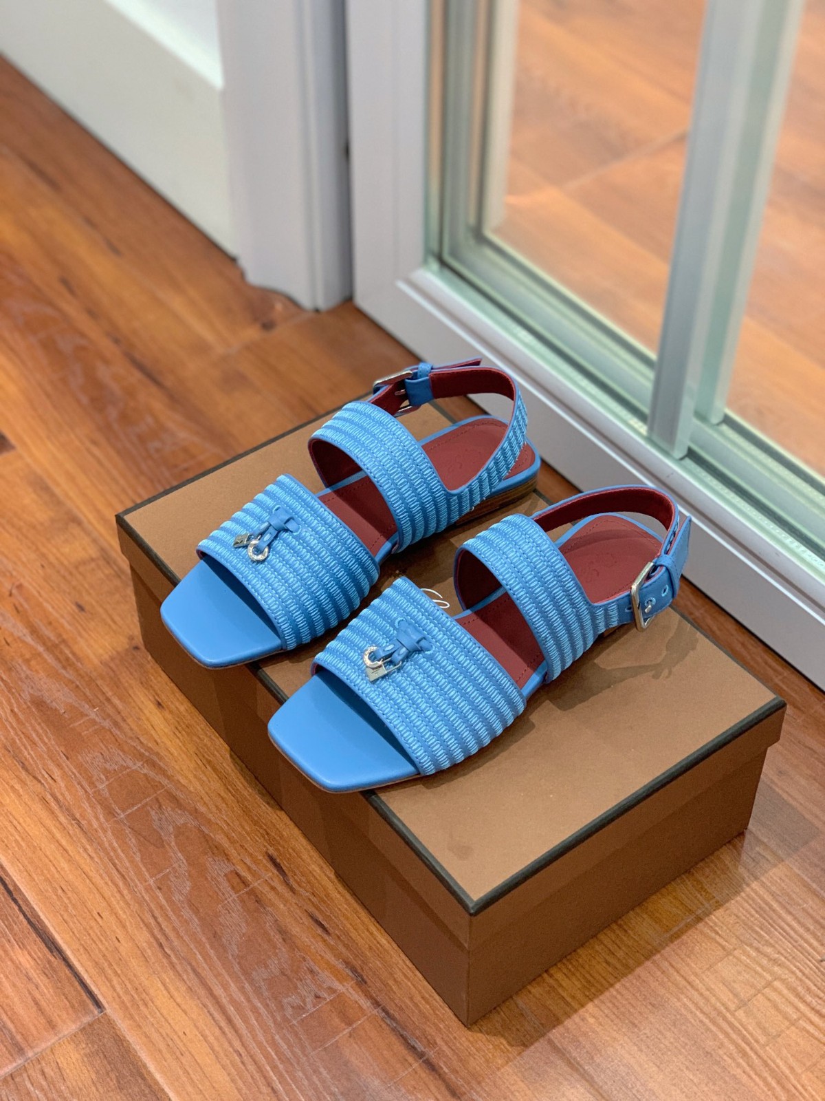 031 37123120 SIZE 35-41