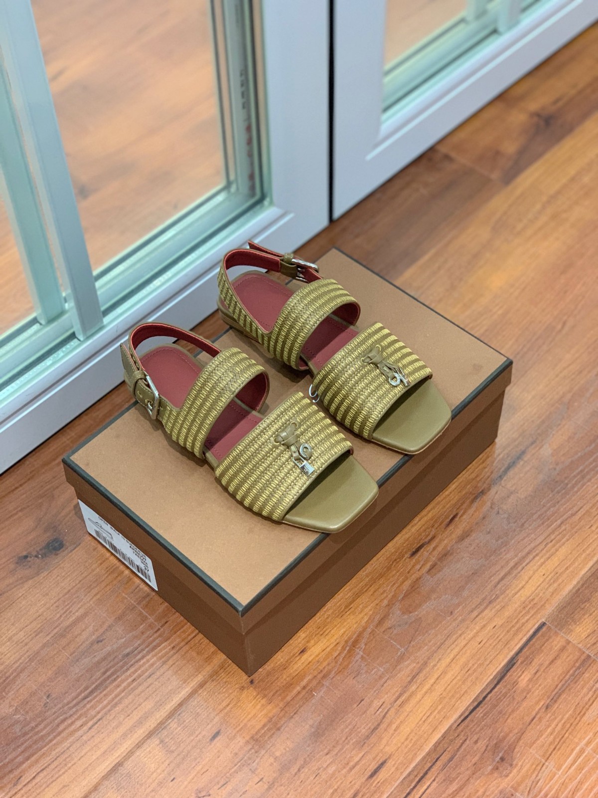 029 37123120 SIZE 35-41