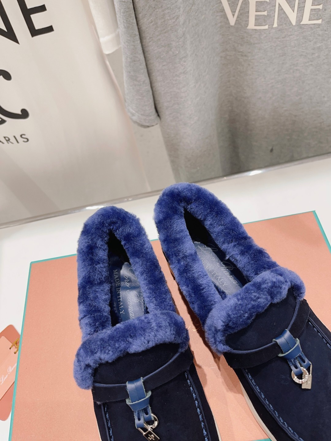 025 33123111 SIZE 35-46
