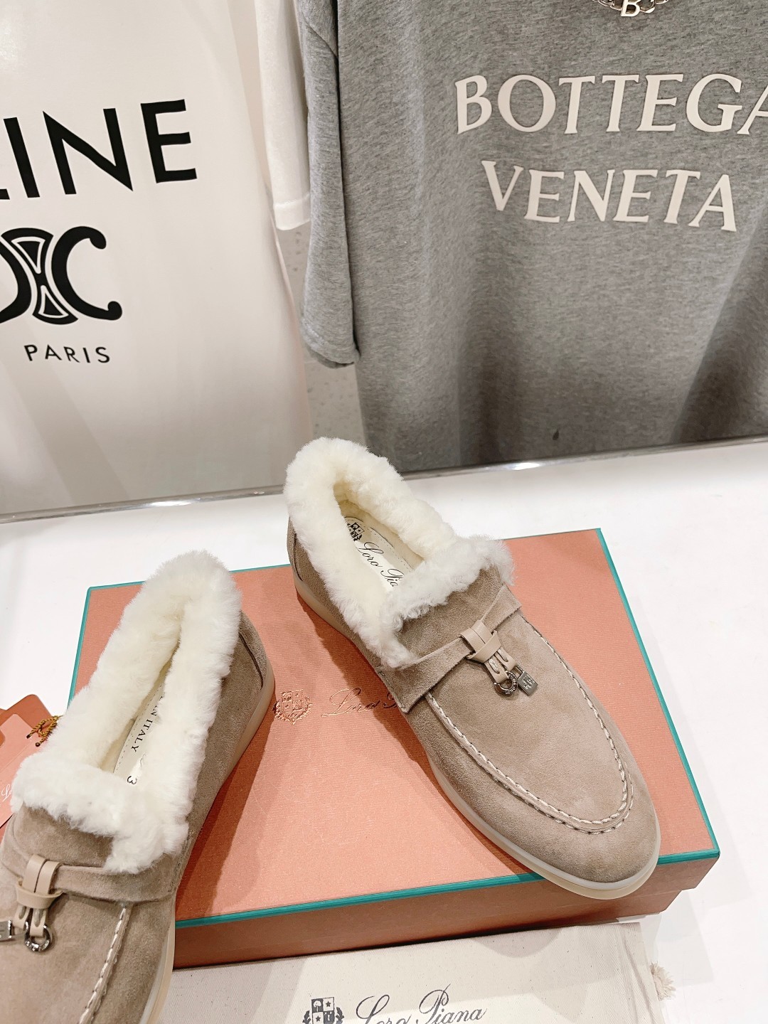 024 33123111 SIZE 35-46