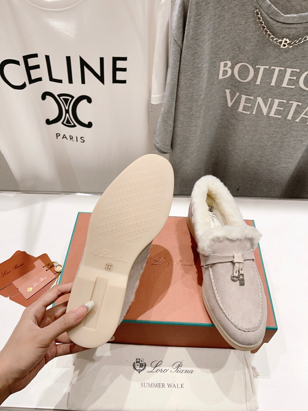 023 33123111 SIZE 35-46