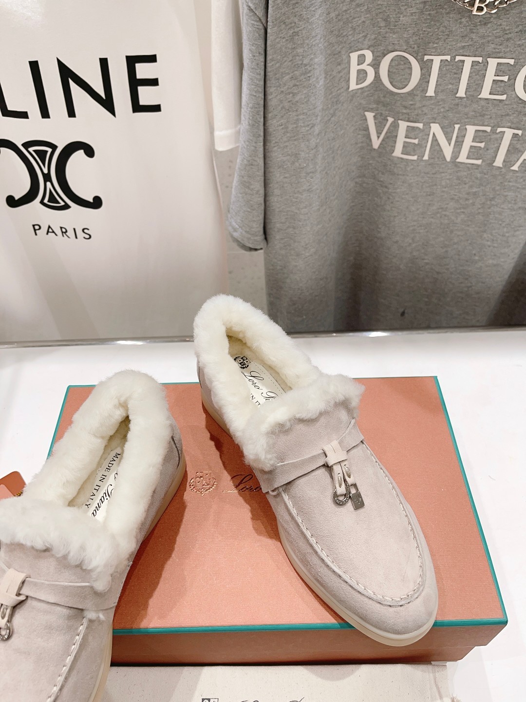 023 33123111 SIZE 35-46