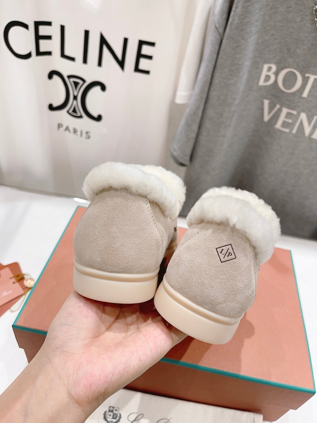 017 33123111 SIZE 35-46