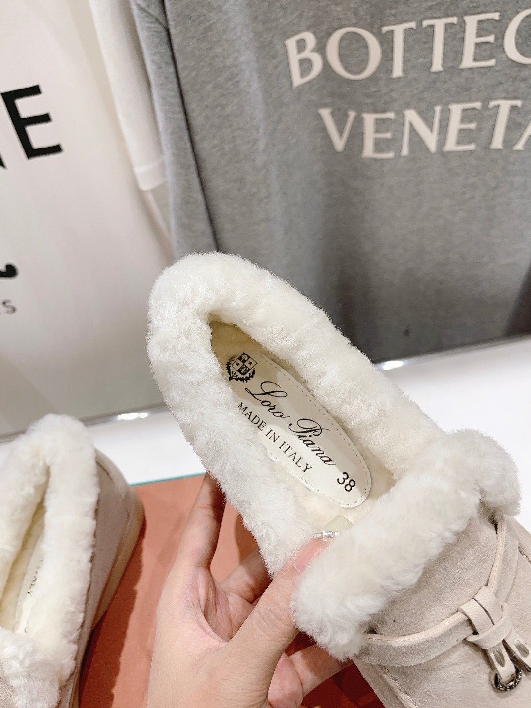 017 33123111 SIZE 35-46