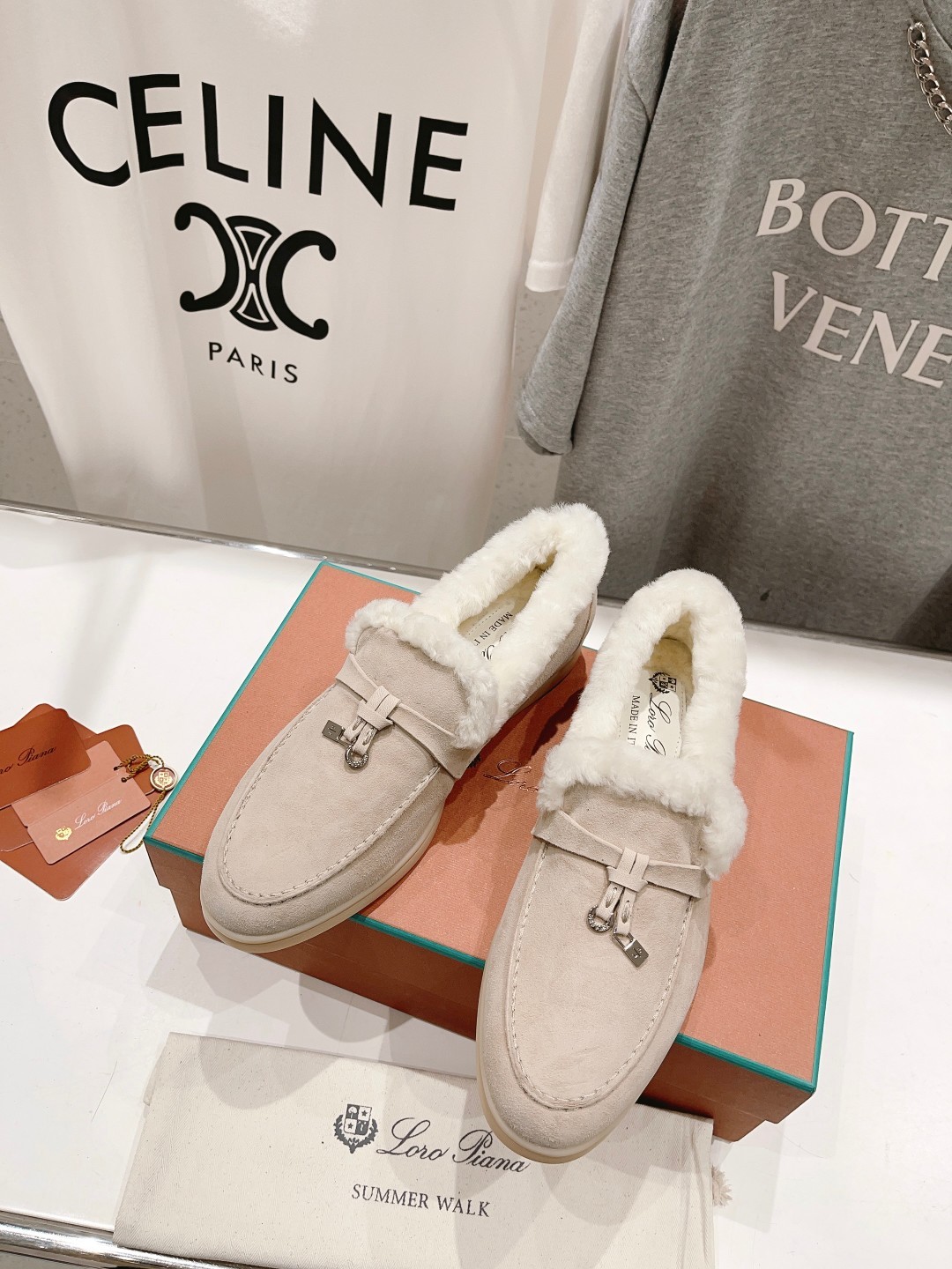 017 33123111 SIZE 35-46