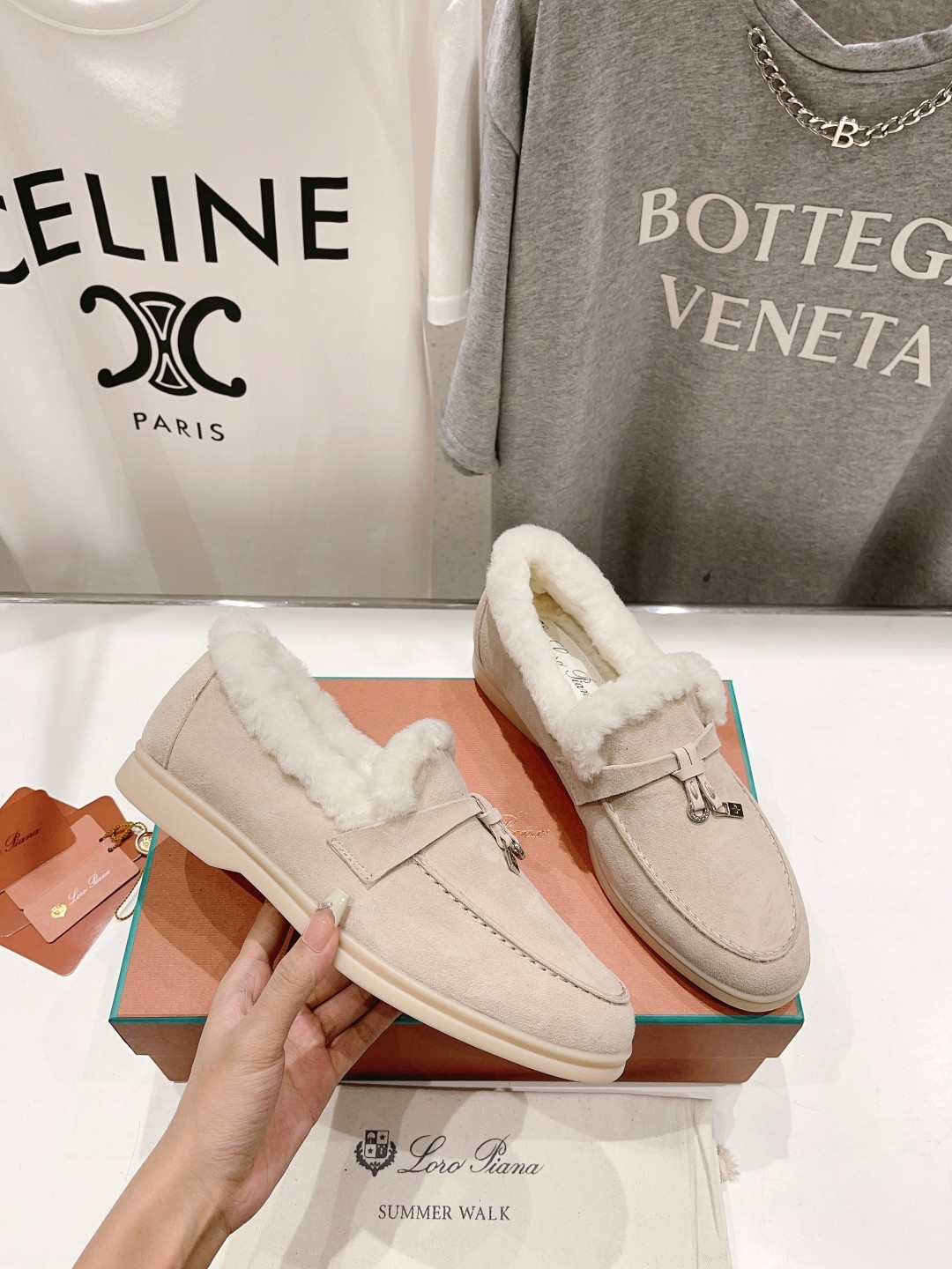 017 33123111 SIZE 35-46