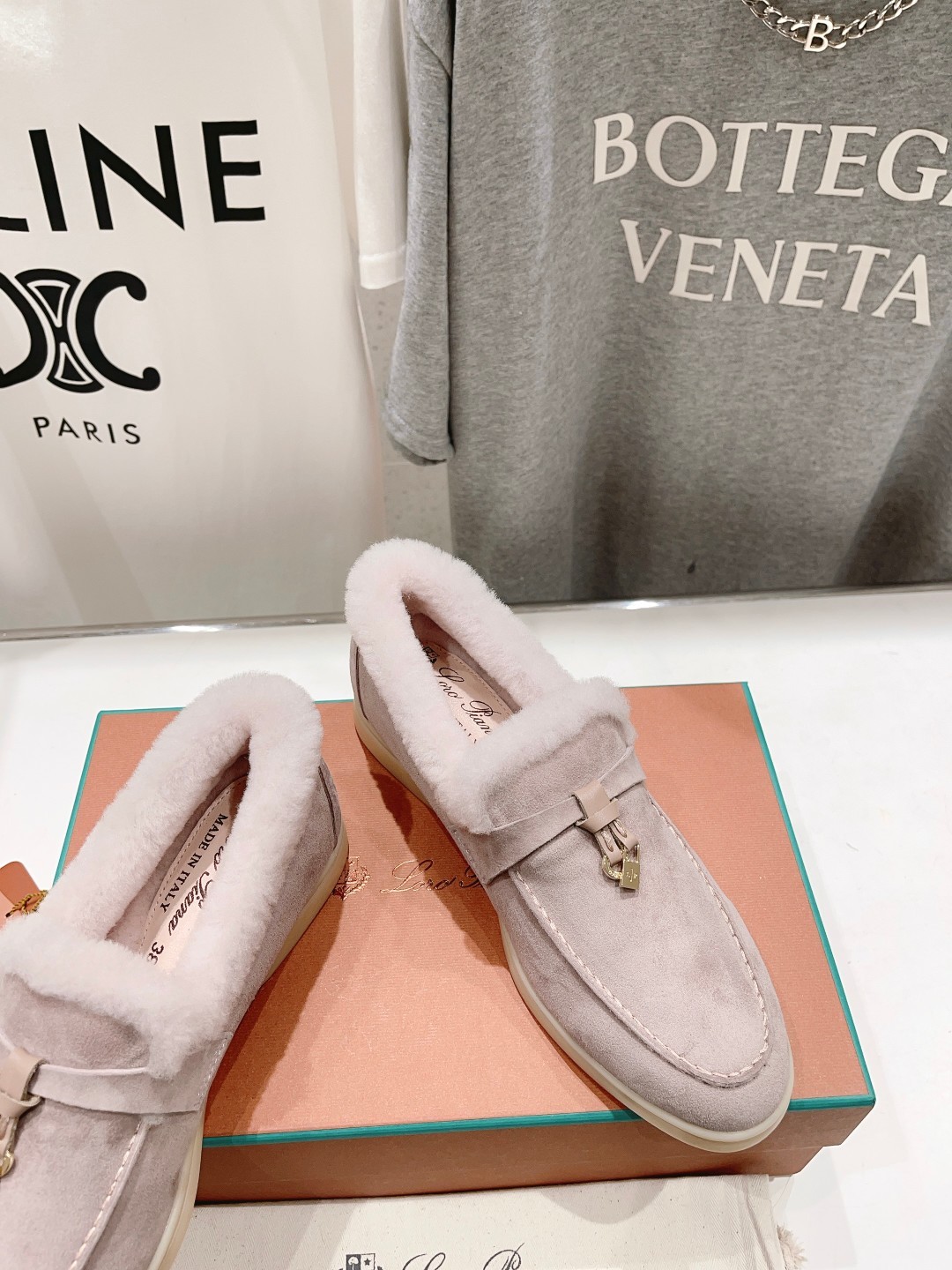 016 33123111 SIZE 35-46