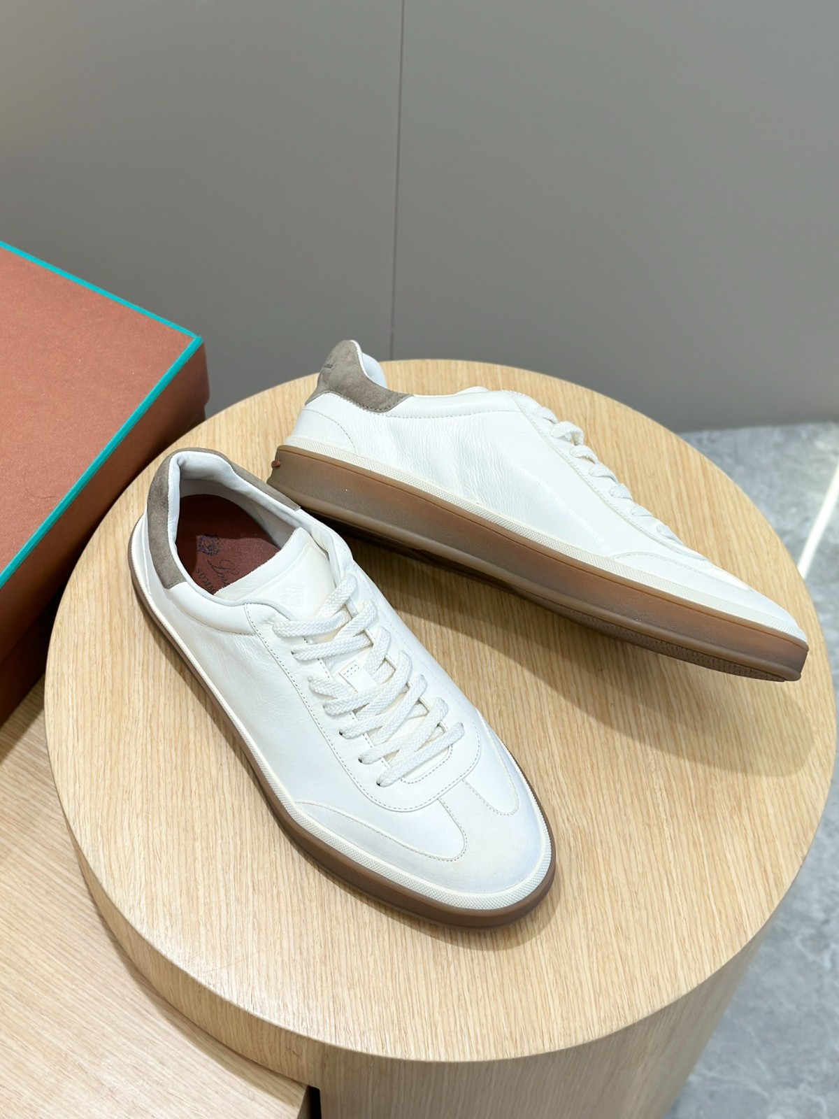 014 40123159 size 38-45
