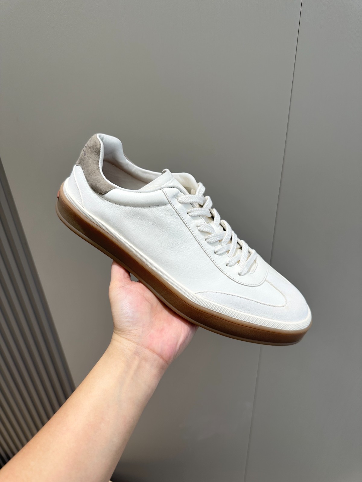 014 40123159 size 38-45