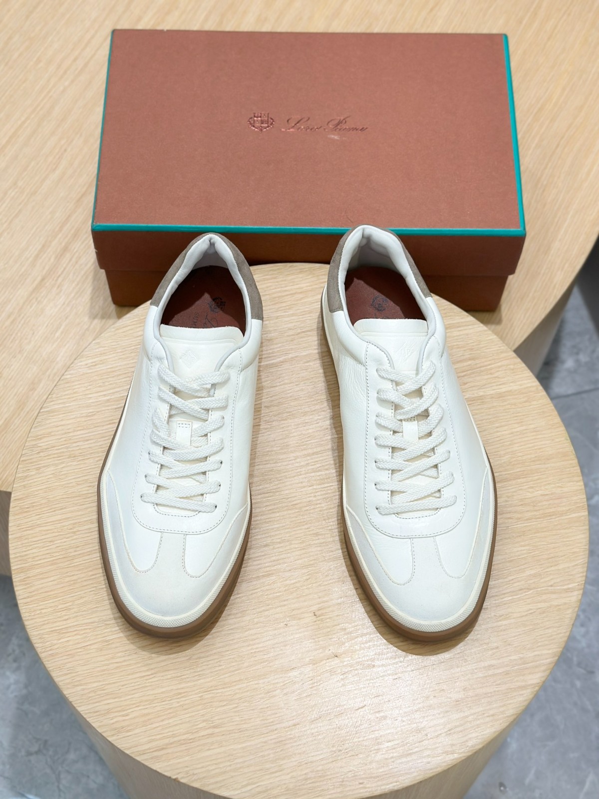 014 40123159 size 38-45