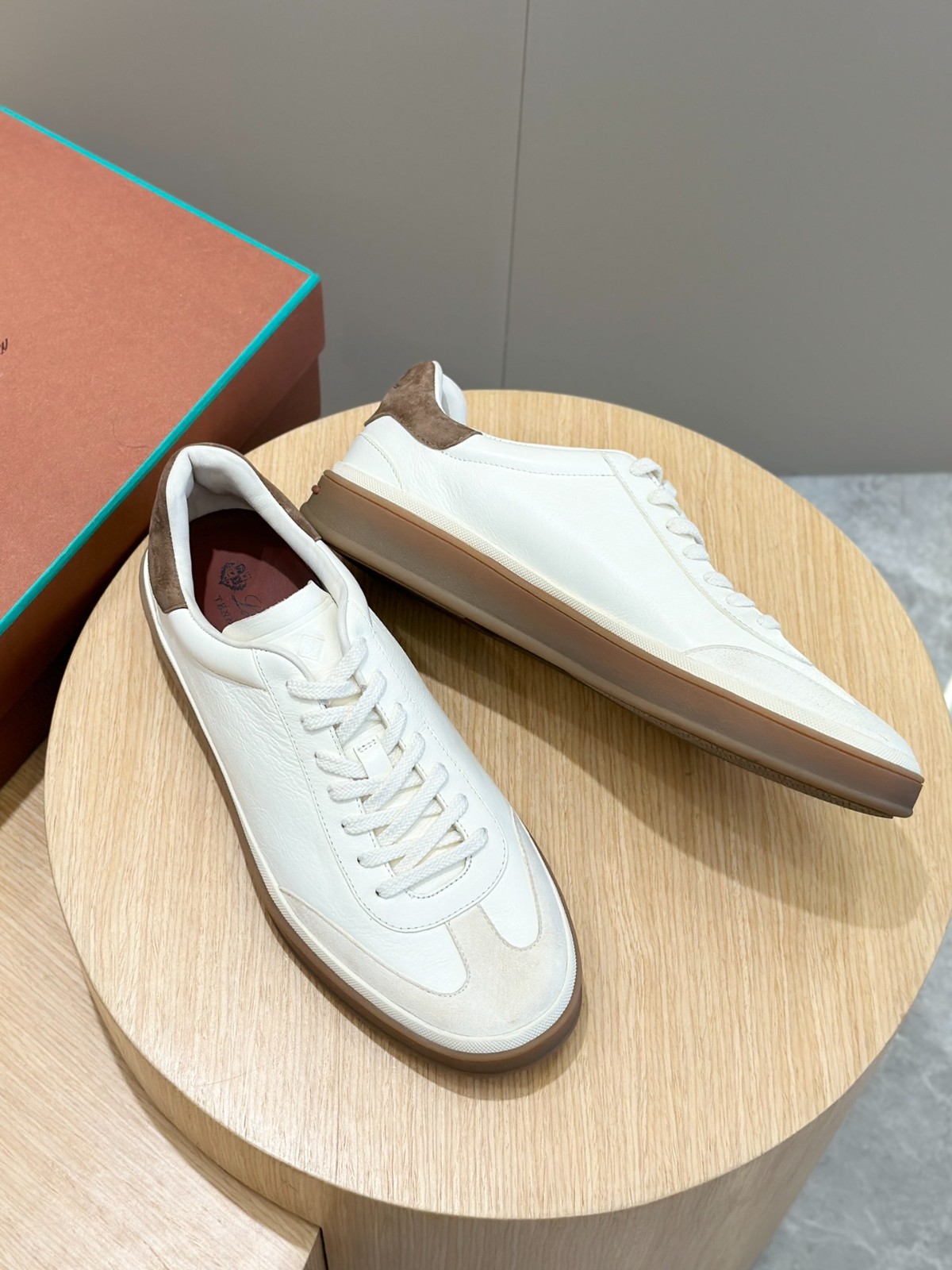 012 40123159 size 38-45