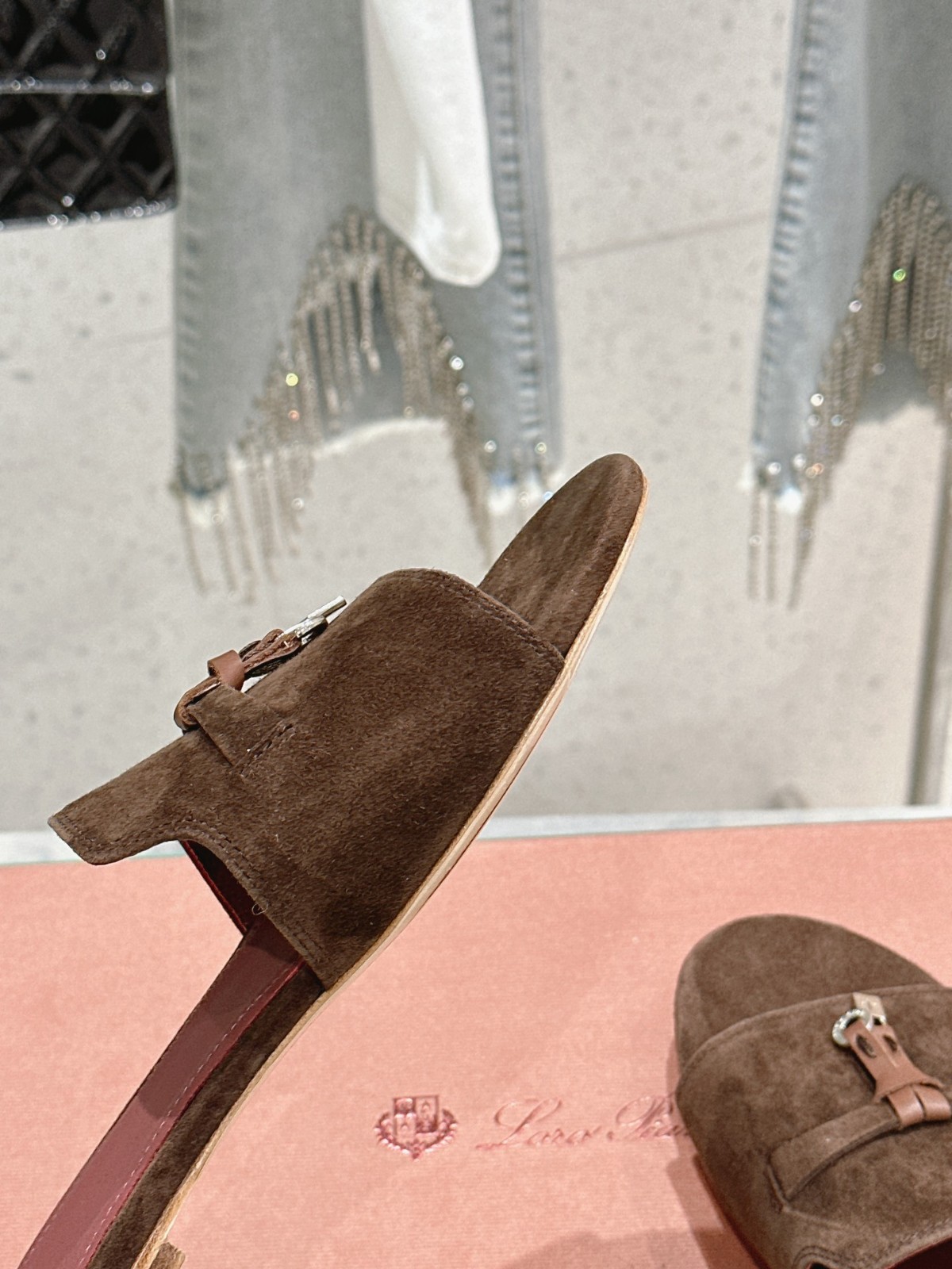 011 28123128 size 34-42