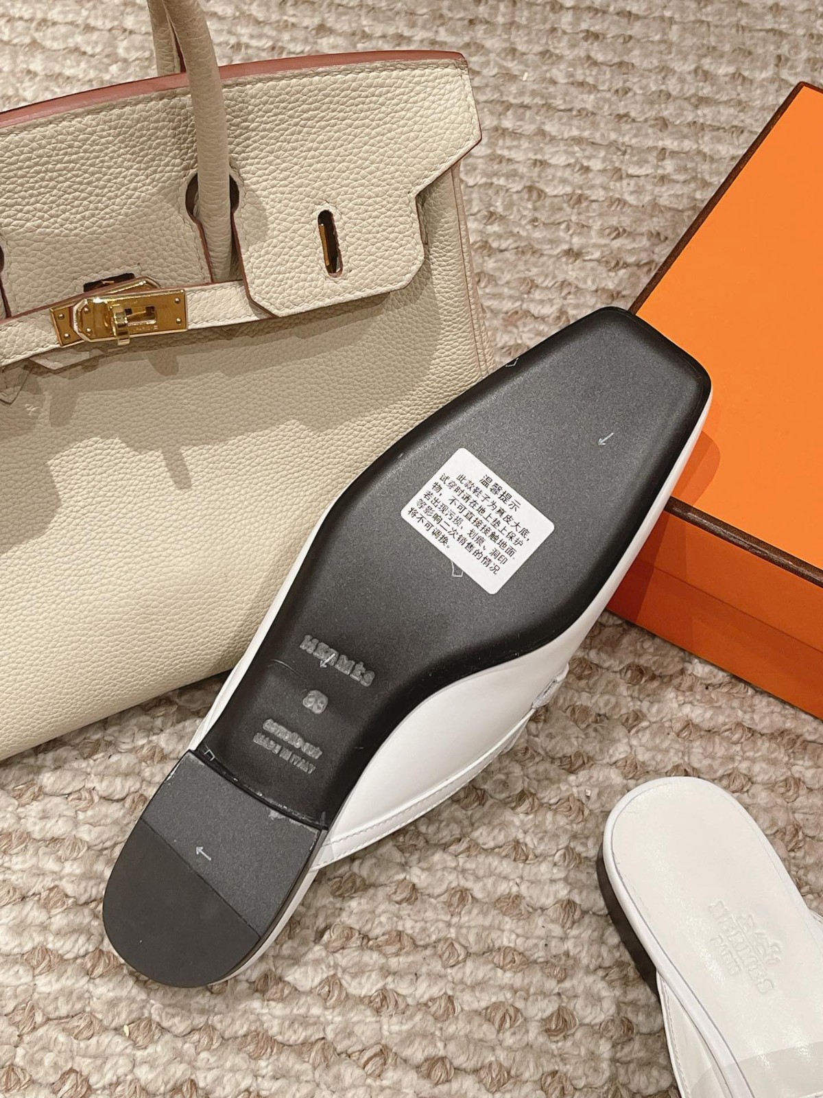 004 38123128 size 35-42