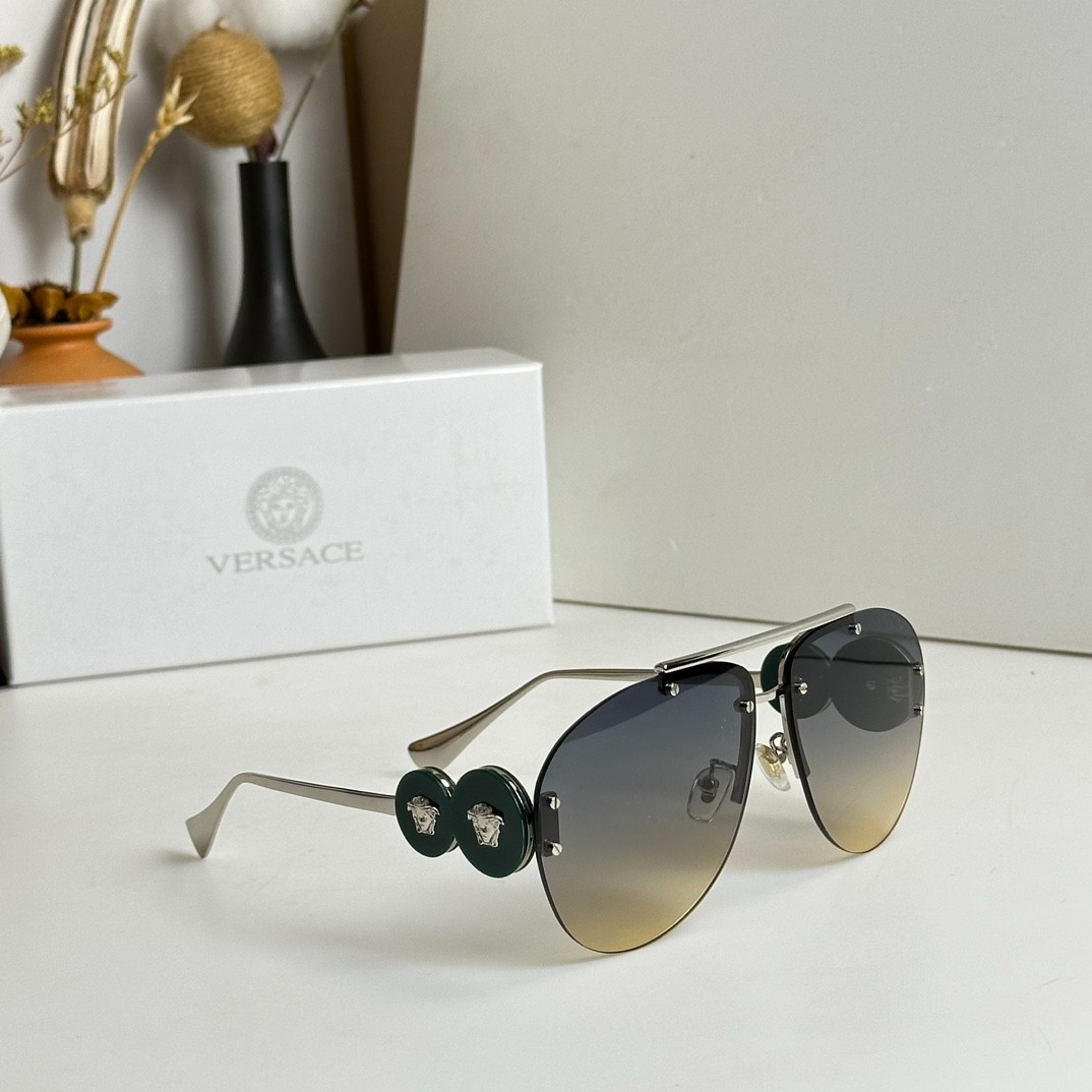 2 versace glasses list