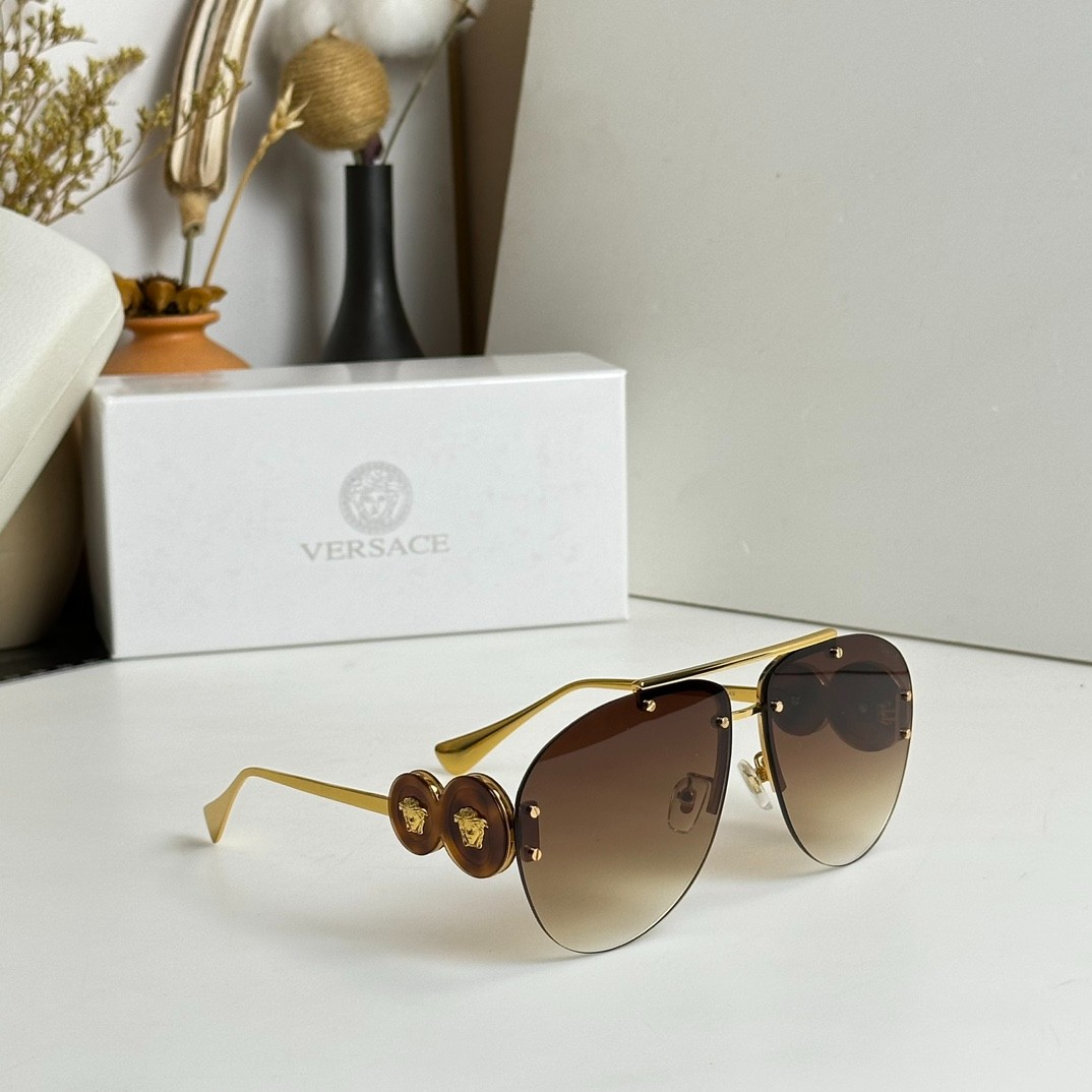 2 versace glasses list