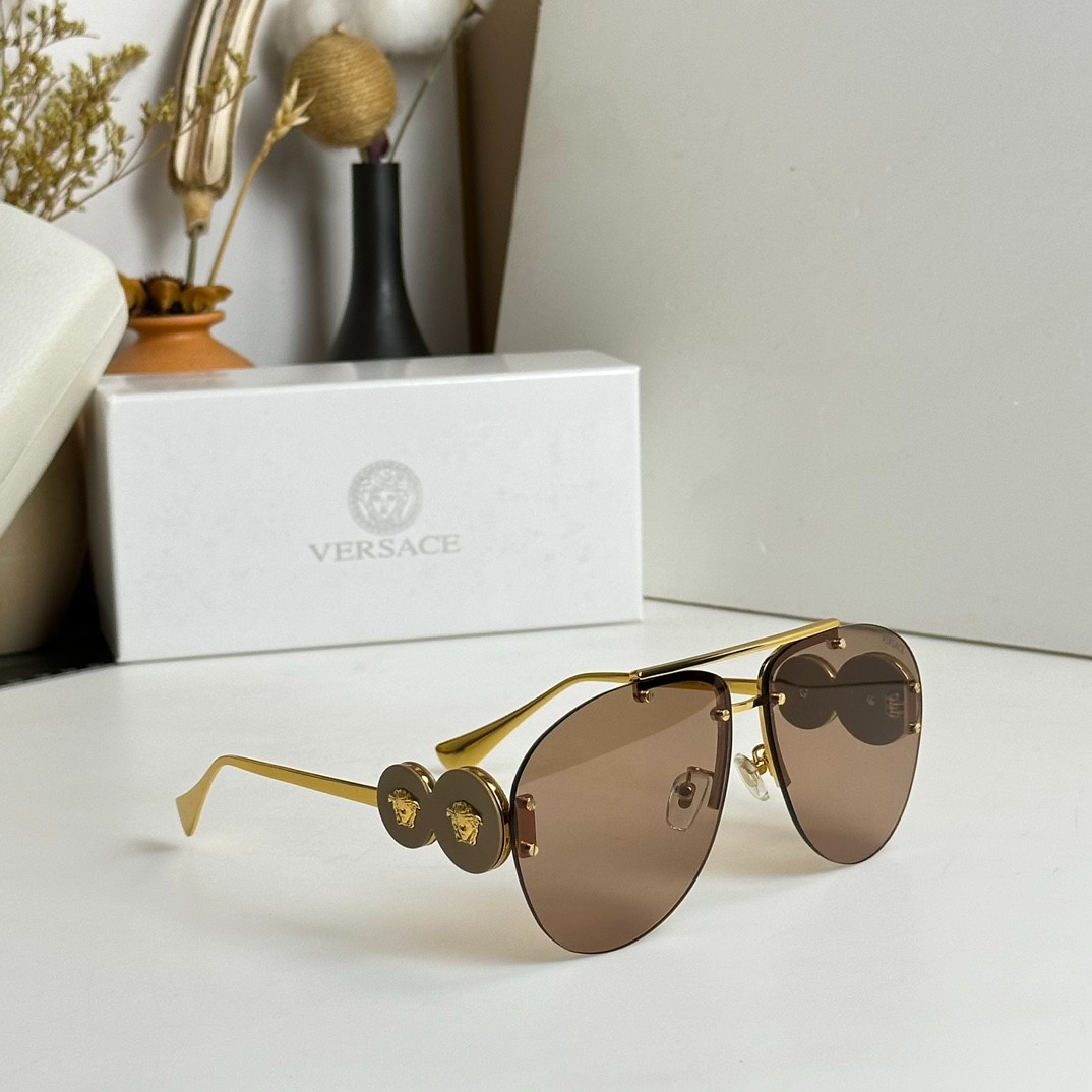 2 versace glasses list