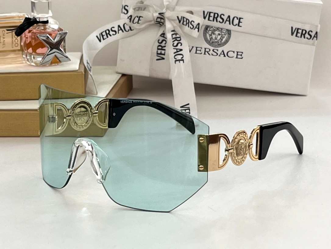 2 versace glasses list